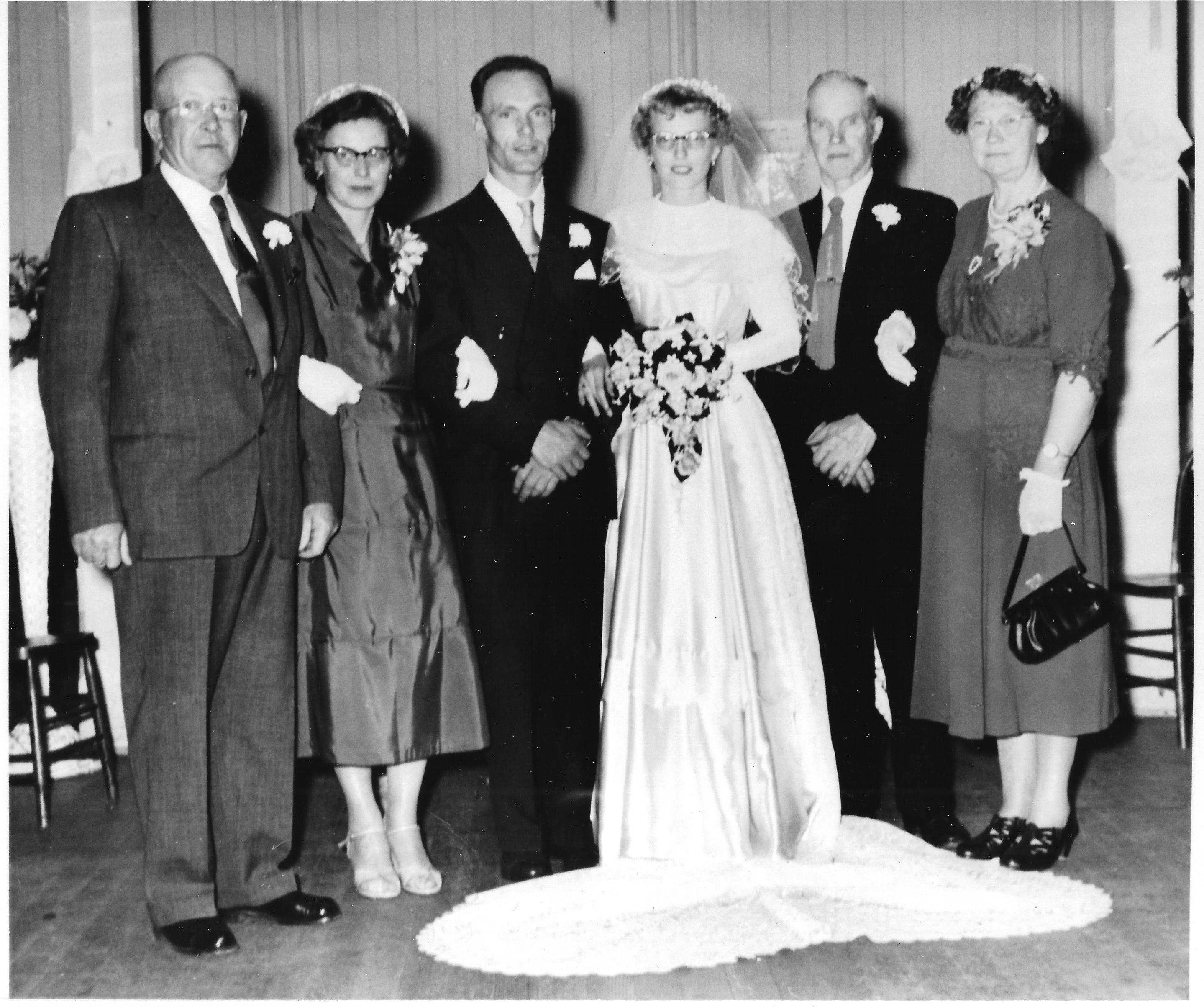 "Lorne Minchin and Shelia Sinnamon Wedding Photo"
Left to Right: Alex Minchin, Pat Sinnamon (nee Hannat), Lorne Minchin, Shelia Minchin (nee Sinnamon), Robert Seaman, Katherine Minchin (nee Seaman).
Linked To: <a href=